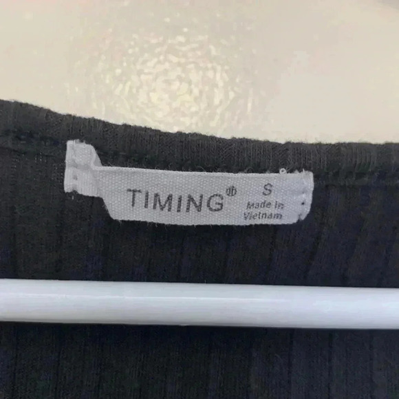 Timing Ribbed & Fitted Black Lightweight Top, Size Small - Picture 4 of 6